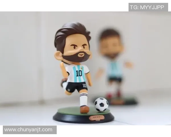 足球明星手办Q版创意设计与收藏价值探讨